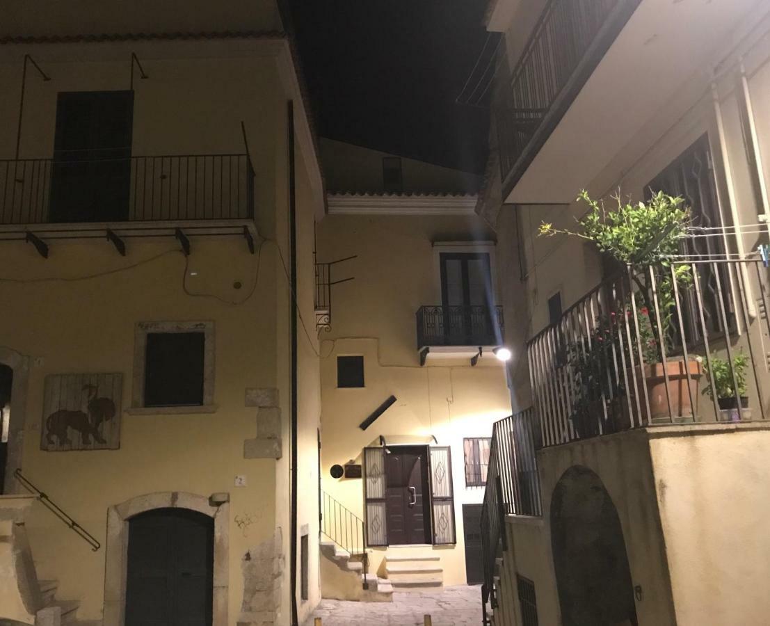 Hotel Ca' del Borgo Venosa Esterno foto